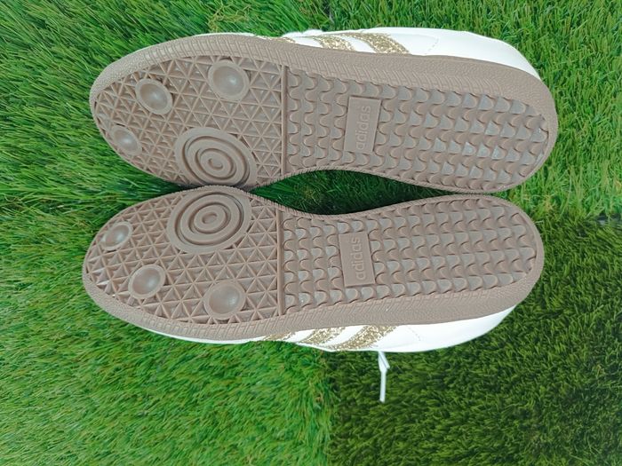 Adidas Samba blanches et dorées taille 39 1/3 - photo numéro 7