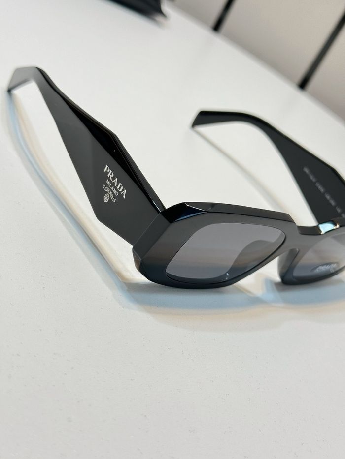 🕶Lunettes de soleil Prada 🕶 - photo numéro 6