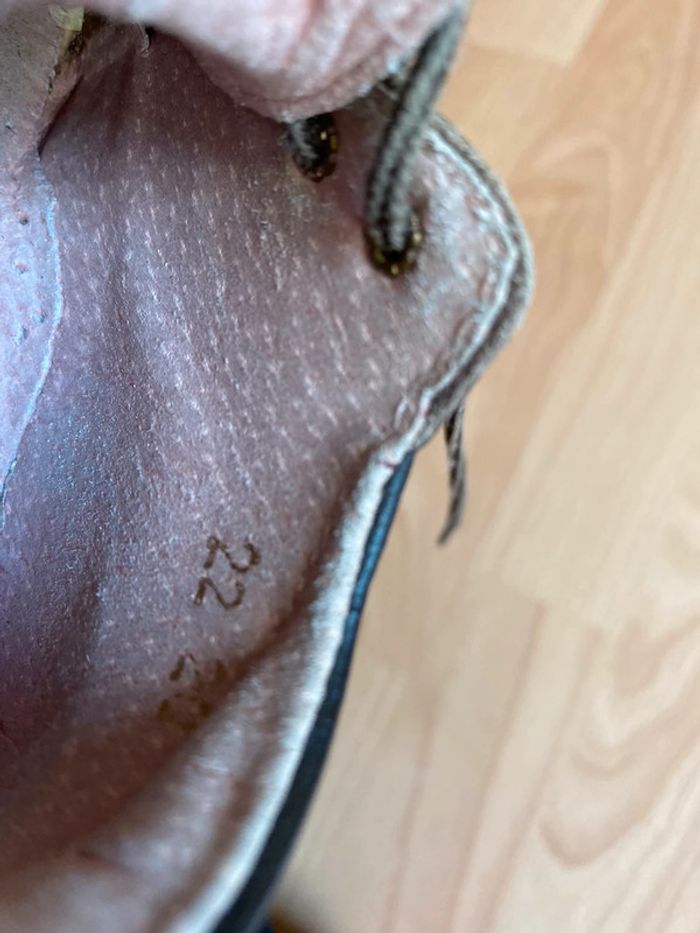 Jolie paire de bottines en cuir marron Orchestra T. 20 fille TBE - photo numéro 11