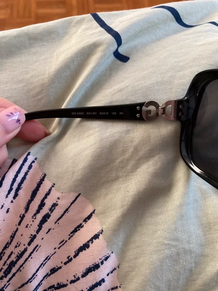 Lunettes de soleil noires Dolce & Gabbana - photo numéro 5