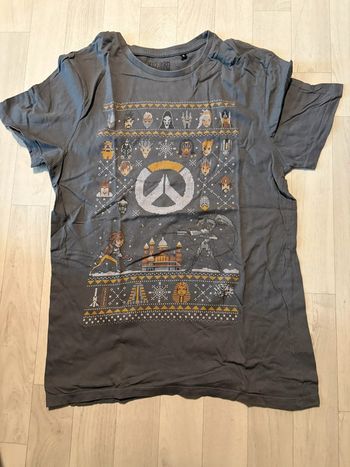 T-shirt blizzard taille S gris avec motifs très bon état