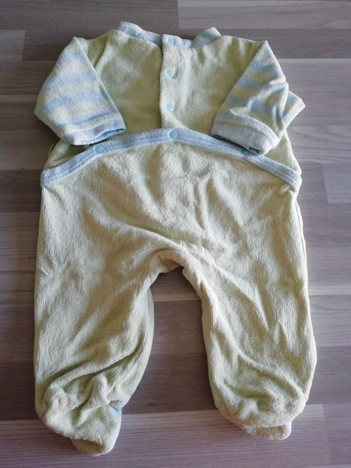 Pyjama velours taille 1 mois - photo numéro 2