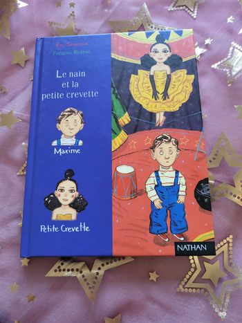 Un livre titre : le nain et la petite crevette