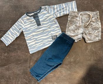 Lots de vêtements en 12mois/1an garçon
