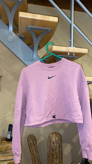 Pull Nike rose