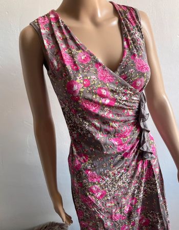 👗 Superbe robe portefeuille fleurie V-Affinités Armand Thiery taille 36! 🌸