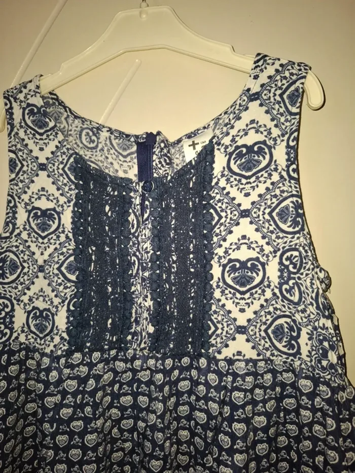 Robe d'été bleu et blanche 10 ans - photo numéro 4