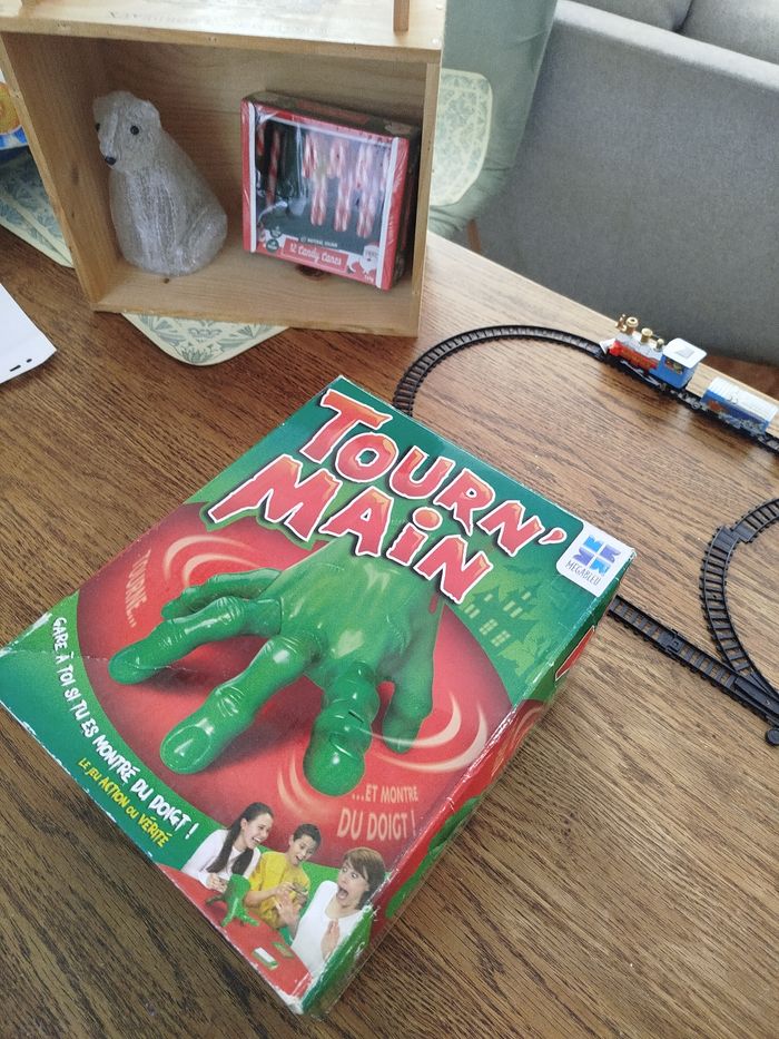 un jeu qui retourne littéralement le cerveau et la main ? - photo numéro 2