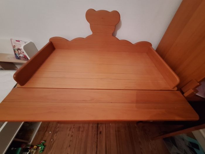 Meubles pour chambre bébé : lit armoire commode fait par un ébéniste - photo numéro 8