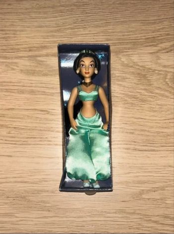 Poupée porcelaine Disney Jasmine
