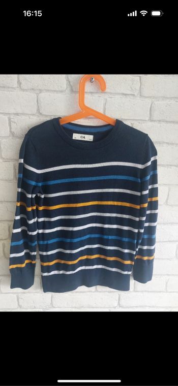 Pull C&A taille 7 ans