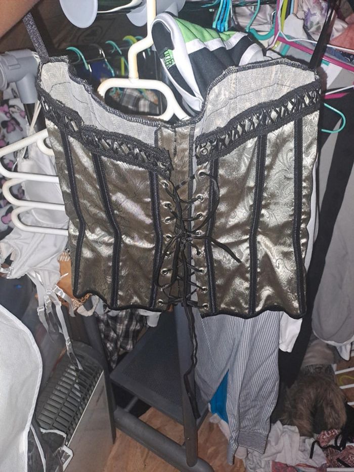 corset vert avec armature - photo numéro 2