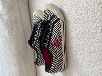 🐓 Baskets Le Coq Sportif motif zébré – Pointure 36 🐓