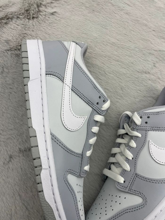 Basket Nike dunk low grise - 38,5 - photo numéro 2