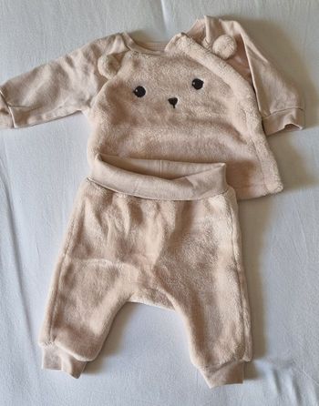 Ensemble pull / jogging chaud