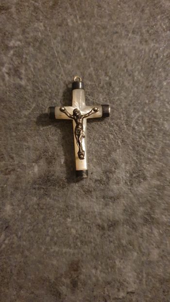 Pendentif croix