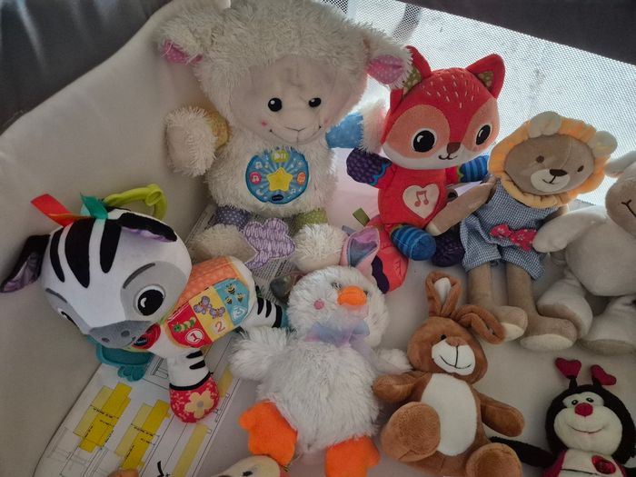 Lot peluches - photo numéro 2