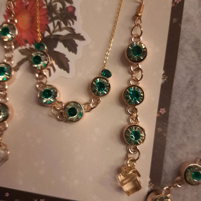 Parrurre complète strass vert - photo numéro 4