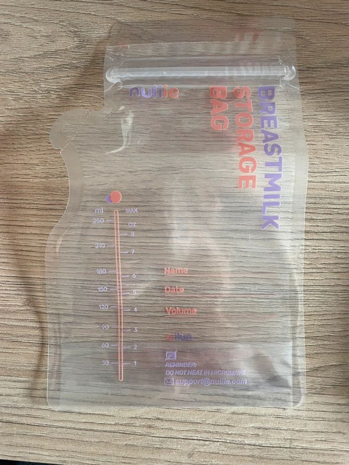 Tire lait avent et poches congélation - photo numéro 3