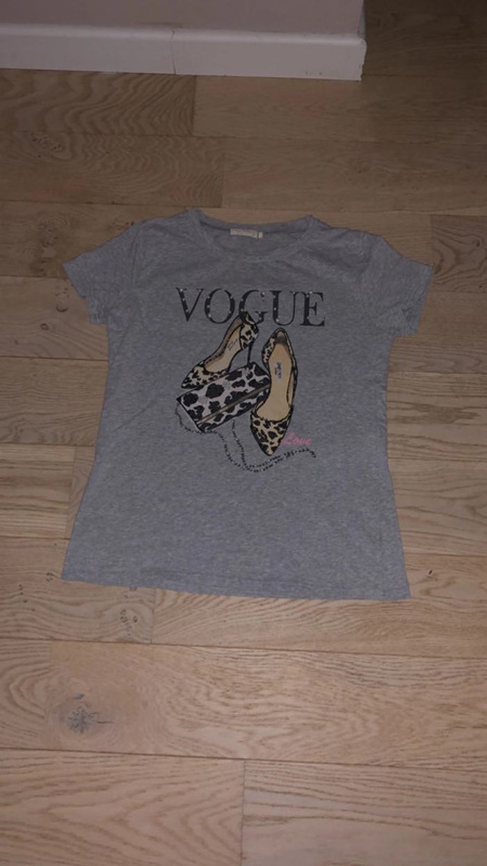 T short vogue gris