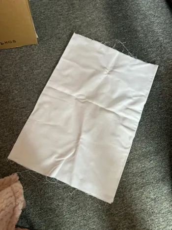 Toile à broder