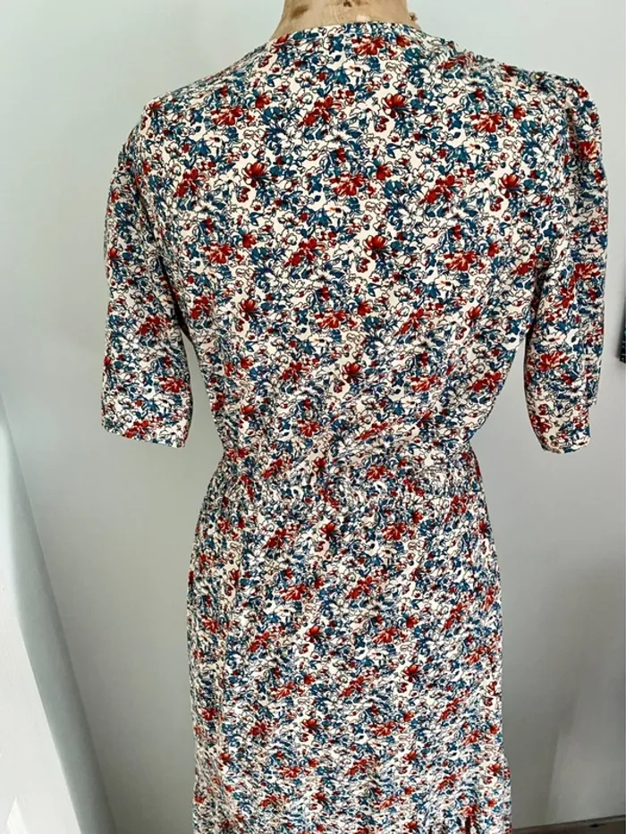 Robe d’été rue des abesses - photo numéro 3