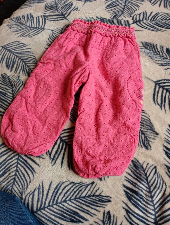 Pantalon rose brodé - photo numéro 4