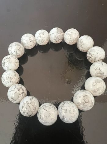 Bracelet en pierres colorées – Style cosmique – Porte-bonheur