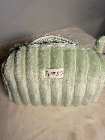 Trousse de toilette en velours tout doux