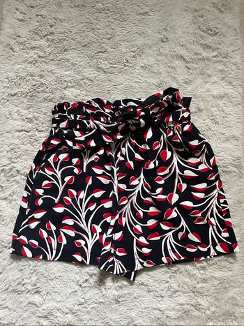 Short à motifs