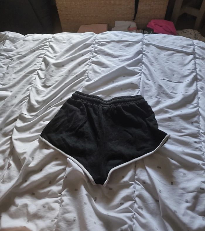 Short - photo numéro 2