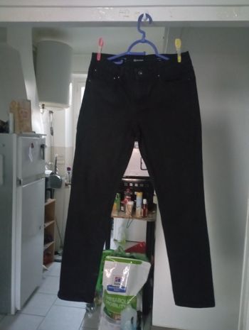 Jean slim taille M taille us 30. Jean slim  Levi's