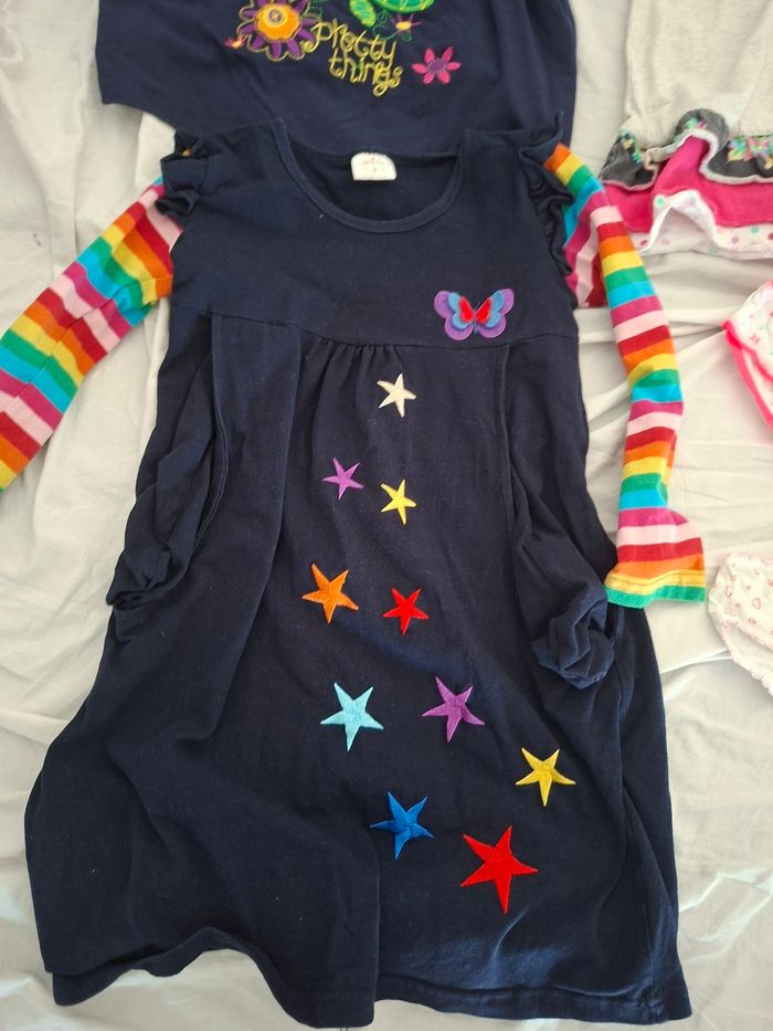 Lot robes 7 ans et culottes neuves - photo numéro 4