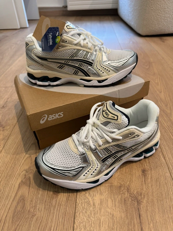 Asics Gel-Kayano 14 Blanc Argent Noir 37.5