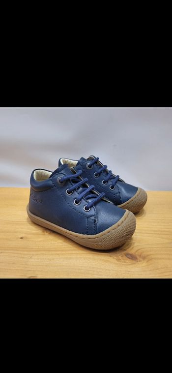 Bottines en cuir bébé de très bonne qualité