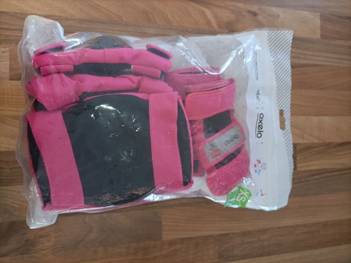 Kit protection roller Oxelo rose et noir 25-50 kg 6-10 ans - photo numéro 6
