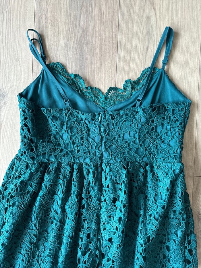 Robe femme dentelle à fines bretelles verte bouteille T. S - photo numéro 4