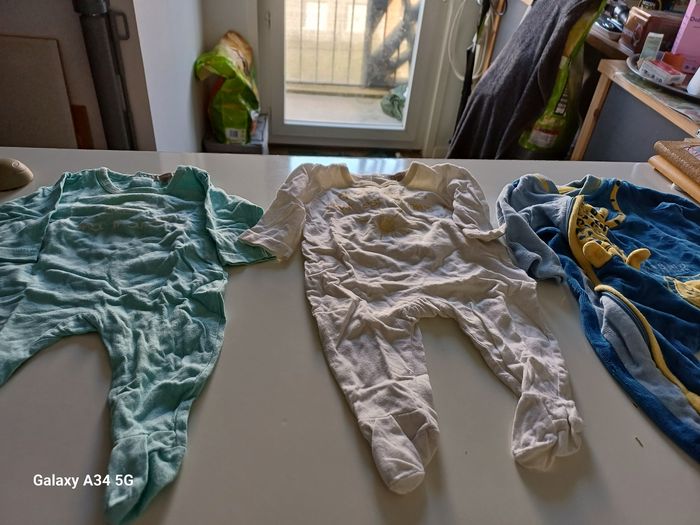 Lot de 3 pyjamas en 3 miis 1 à zip et 2 à pression - photo numéro 2