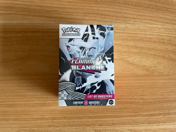 Bundle Pokemon EV10.5 Flamme Blanche Neuf Scellé FR