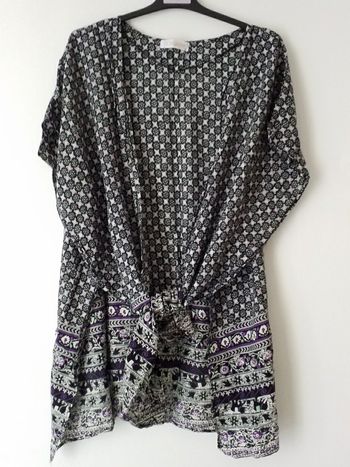 Blouse  fluide a noué taille unique  très bon état