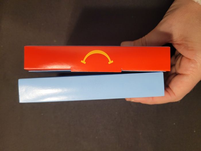 Lot deux mini jeux les mini mondes poster sticker mcdo - photo numéro 4