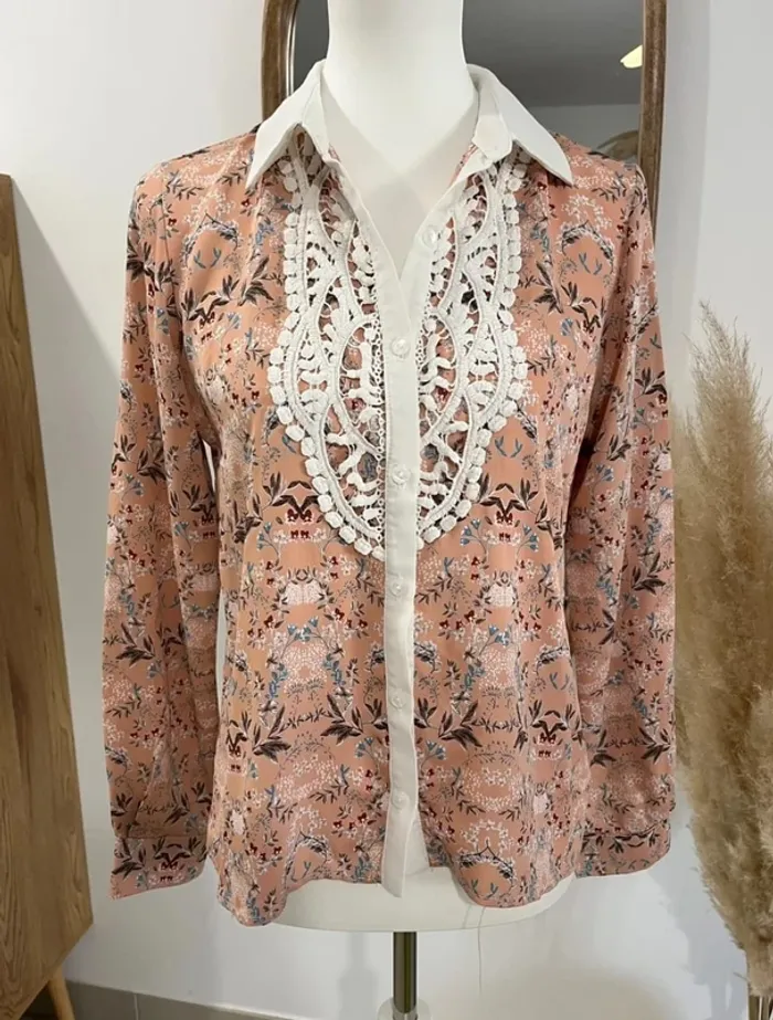 Chemise/blouse vieux rose fleurie Scarlet Roos - photo numéro 2