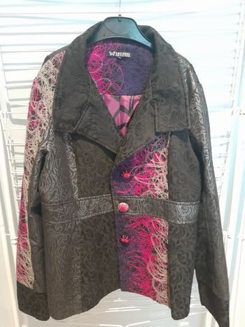 Manteau multicolore