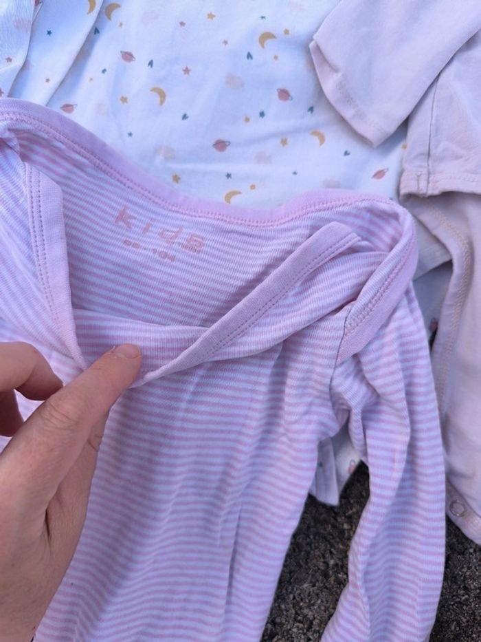Lot de 4 body manches longues taille 3 ans en très bon état et bon état - photo numéro 5