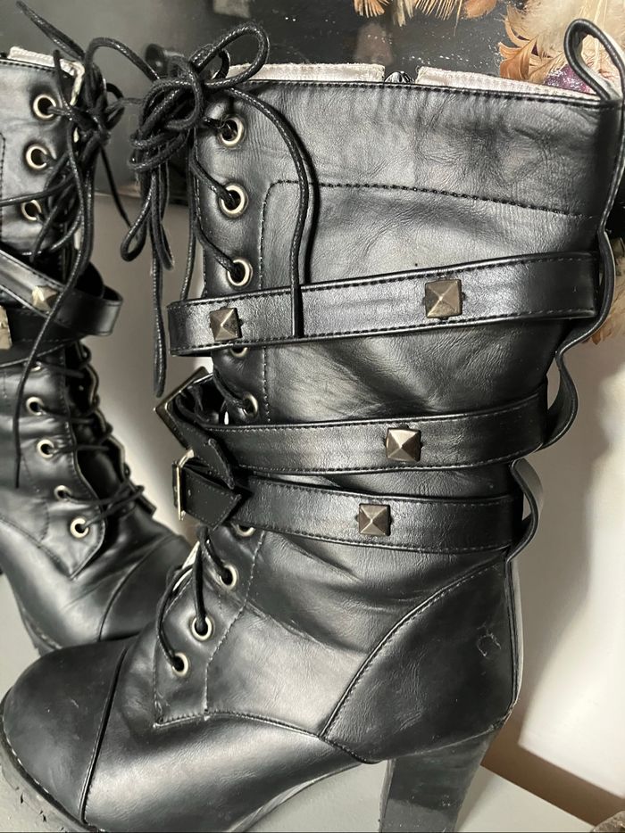 Bottines noires rock - photo numéro 2