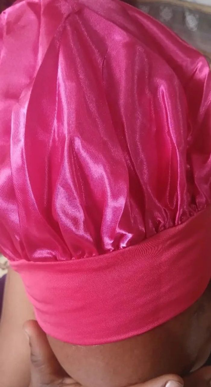 Bonnet Satiné de Nuit Neuf - photo numéro 2