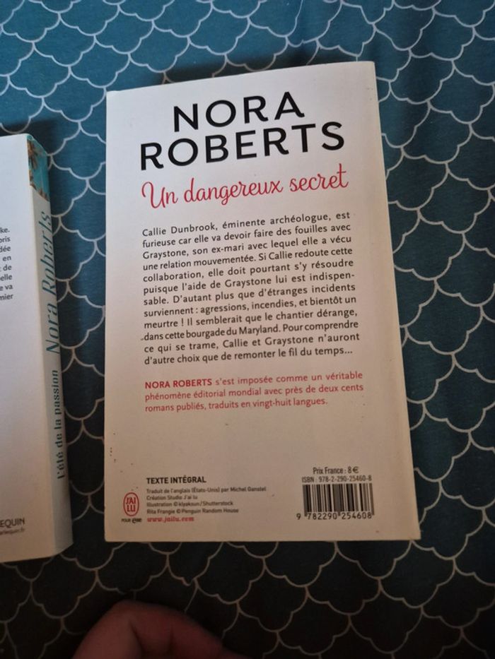 Lot de 2 livres de Nora Roberts - photo numéro 3