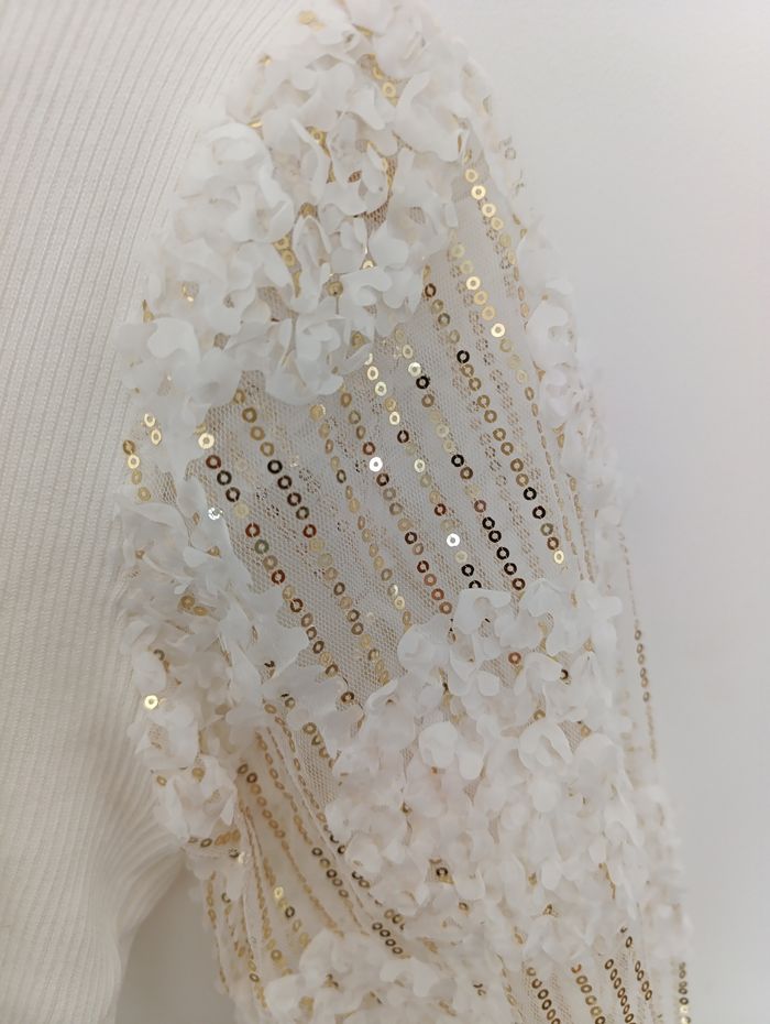 Pull femme manches sequins et fleurs - photo numéro 6