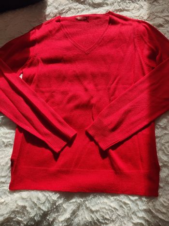 Pull rouge