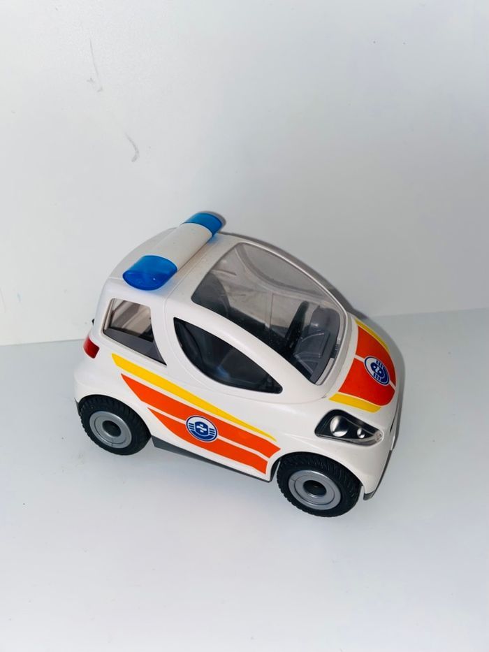 Voiture médecin urgence urgentiste playmobil - photo numéro 1